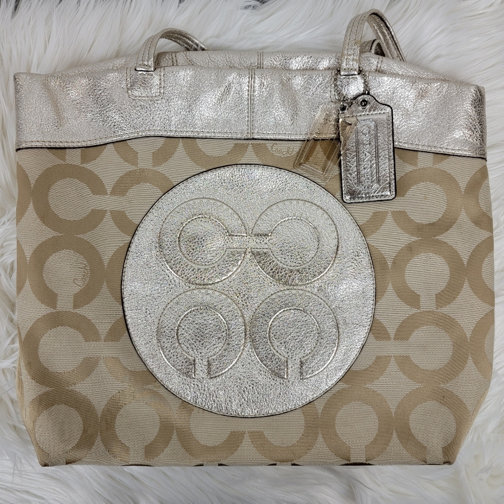 Coach Julia Leather Shoulder Tote Bag